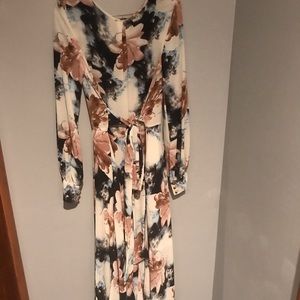 Windsor Long Sleeve Floral Dress